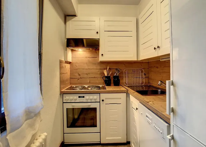 アパート Porthos 29-30