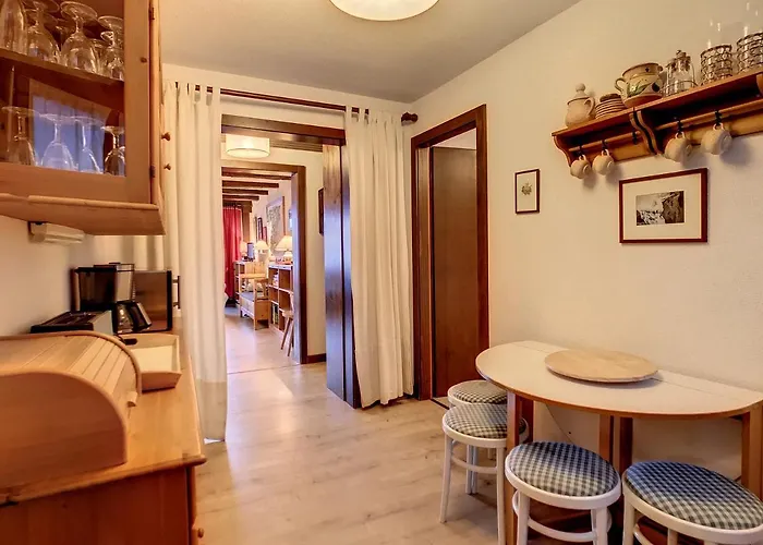 Porthos 29-30 アパート ヴェルビエール