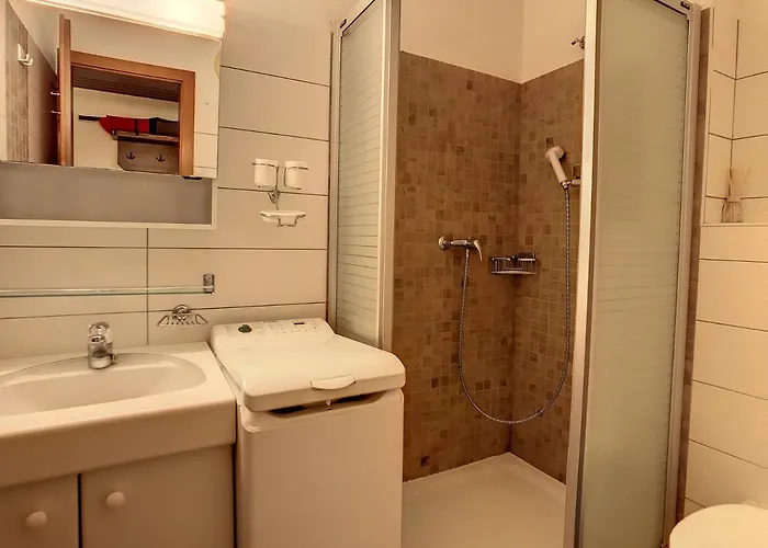 Porthos 29-30 アパート *